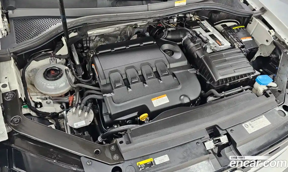 Volkswagen Tiguan 2020 2.0 Автомат в Москве № 215177, фото 6