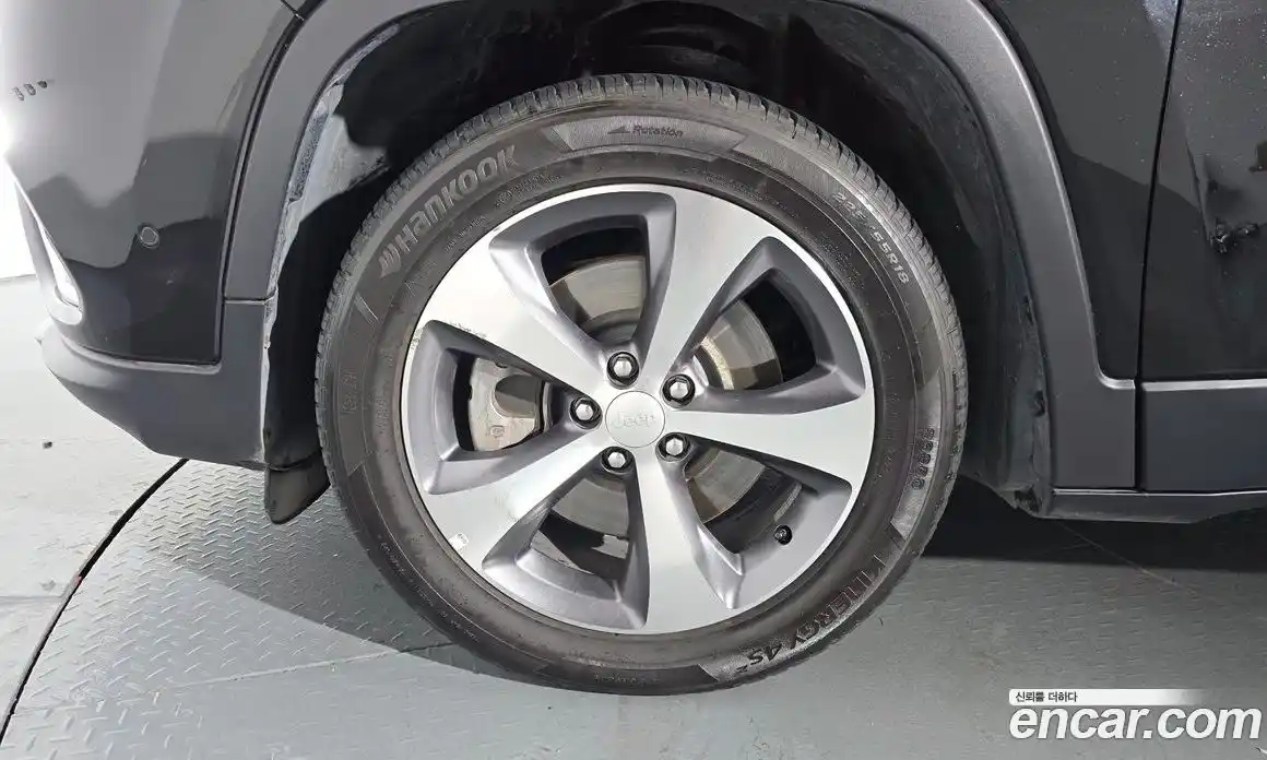 Jeep Cherokee 2021 2.4 Автомат в Москве № 215485, фото 16