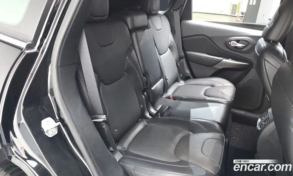 Jeep Cherokee 2021 2.4 Автомат в Москве № 215485, фото 19