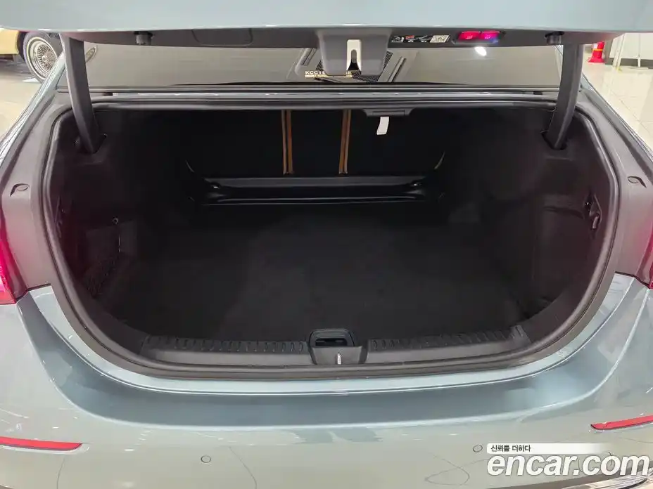 Mercedes-Benz E-Class 2025 2.0 Автомат в Москве № 216057, фото 18