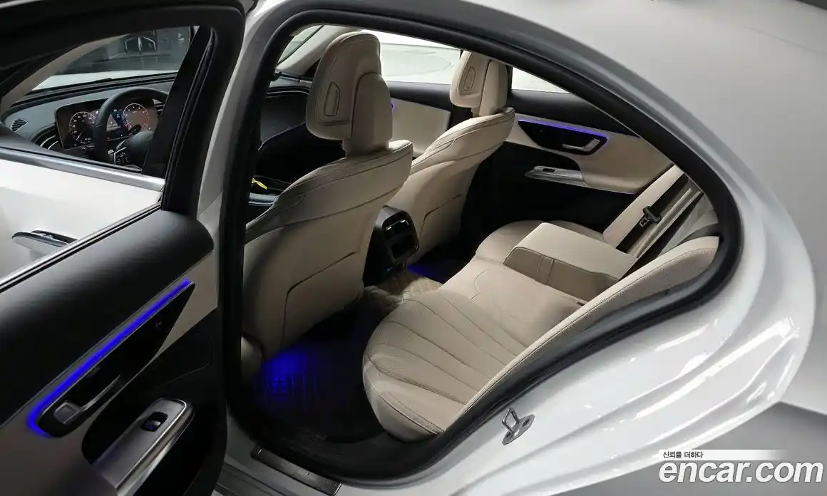 Mercedes-Benz E-Class 2025 2.0 Автомат в Москве № 229352, фото 11