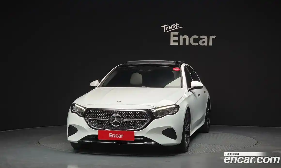 Mercedes-Benz E-Class 2025 2.0 Автомат в Москве № 229352, фото 3