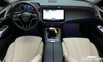 Mercedes-Benz E-Class 2025 2.0 Автомат в Москве № 229352, миниатюра 5