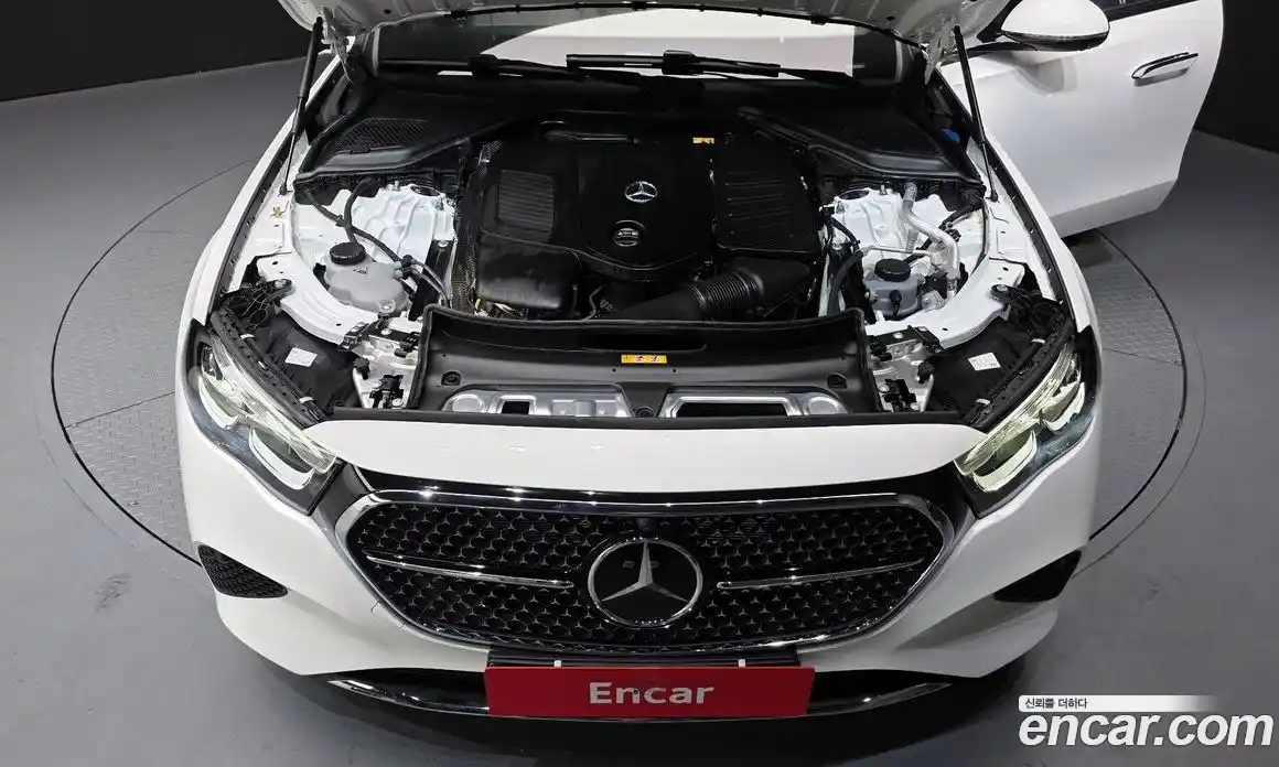 Mercedes-Benz E-Class 2025 2.0 Автомат в Москве № 229352, фото 6