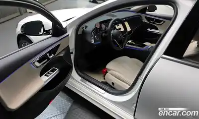 Mercedes-Benz E-Class 2025 2.0 Автомат в Москве № 229352, миниатюра 10