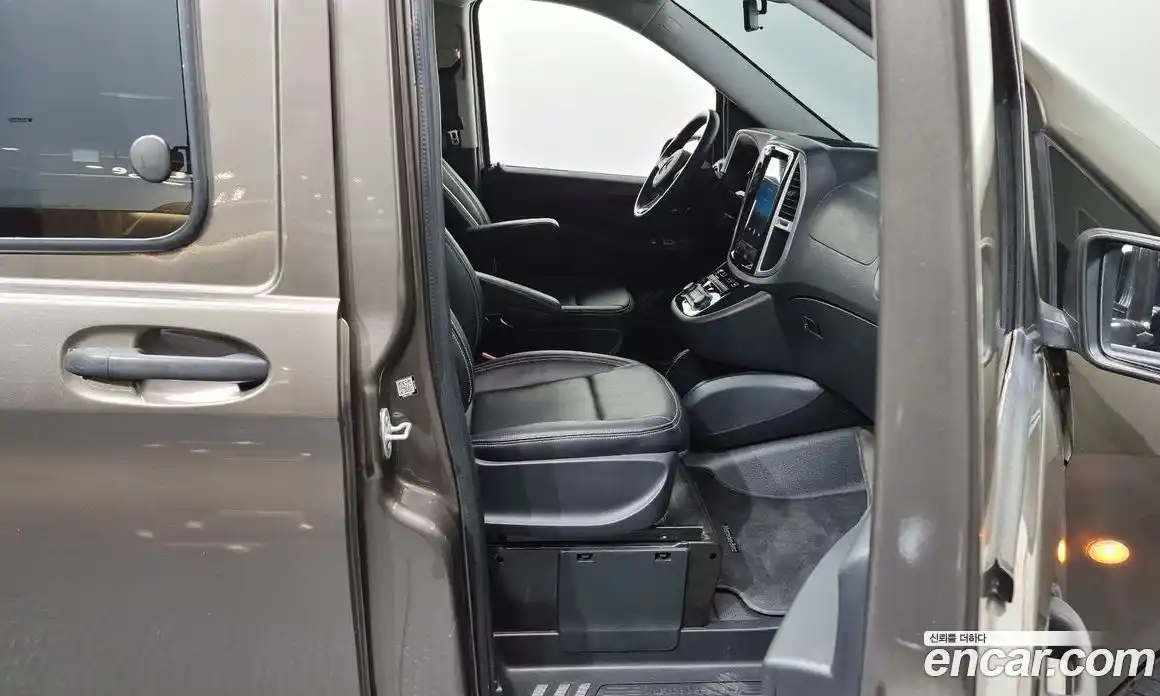 Mercedes-Benz V-Class 2016 2.0 Автомат в Москве № 229418, фото 11