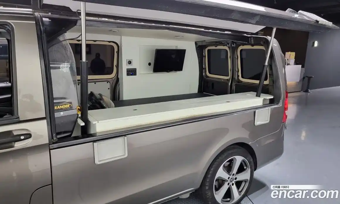 Mercedes-Benz V-Class 2016 2.0 Автомат в Москве № 229418, фото 12