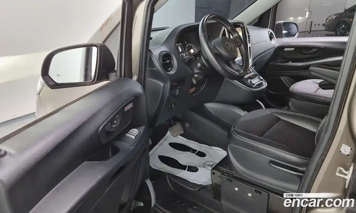 Mercedes-Benz V-Class 2016 2.0 Автомат в Москве № 229418, фото 10