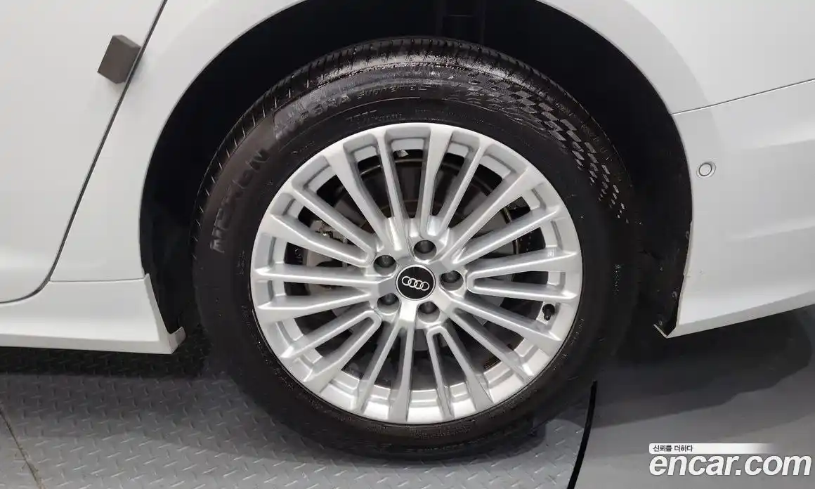 Audi A6 2021 2.0 Автомат в Москве № 229778, фото 13