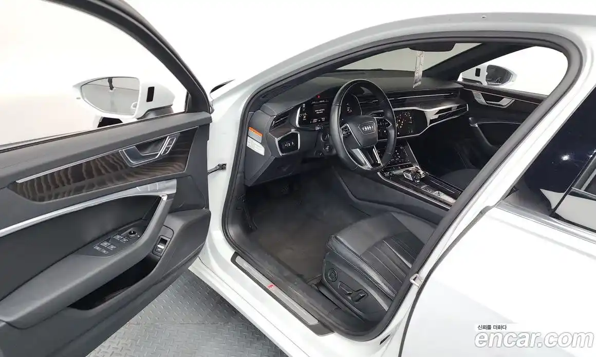 Audi A6 2021 2.0 Автомат в Москве № 229778, фото 14