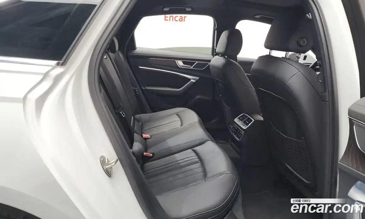 Audi A6 2021 2.0 Автомат в Москве № 229778, фото 10