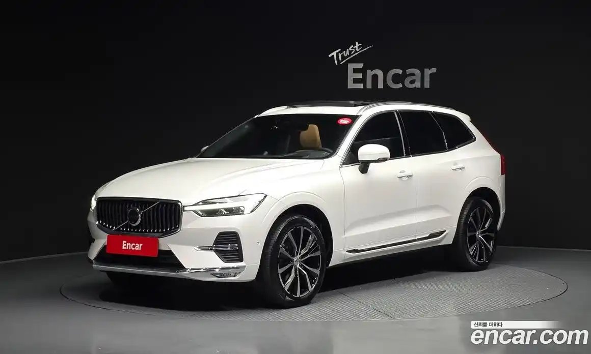 Volvo XC60 2024 2.0 Автомат в Москве № 230389, фото 14