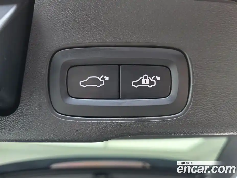 Volvo XC60 2024 2.0 Автомат в Москве № 230869, фото 19