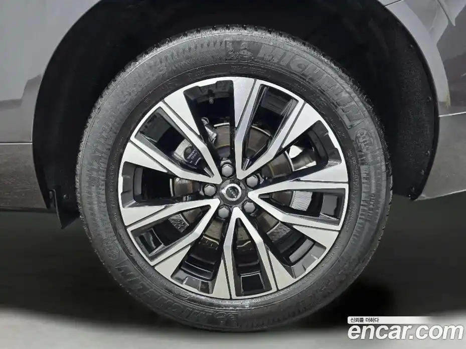 Volvo XC60 2024 2.0 Автомат в Москве № 230869, фото 5