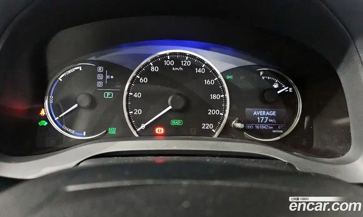 Lexus CT200h 2015 1.8 Автомат в Москве № 232035, фото 8