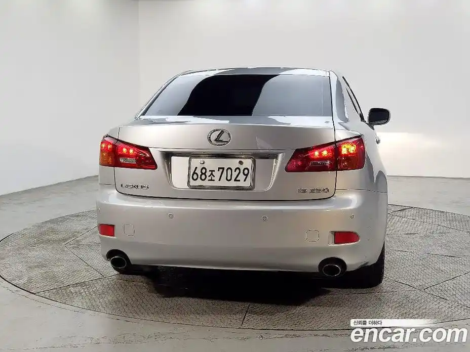 Lexus IS 2008 2.5 Автомат в Москве № 254374, фото 3