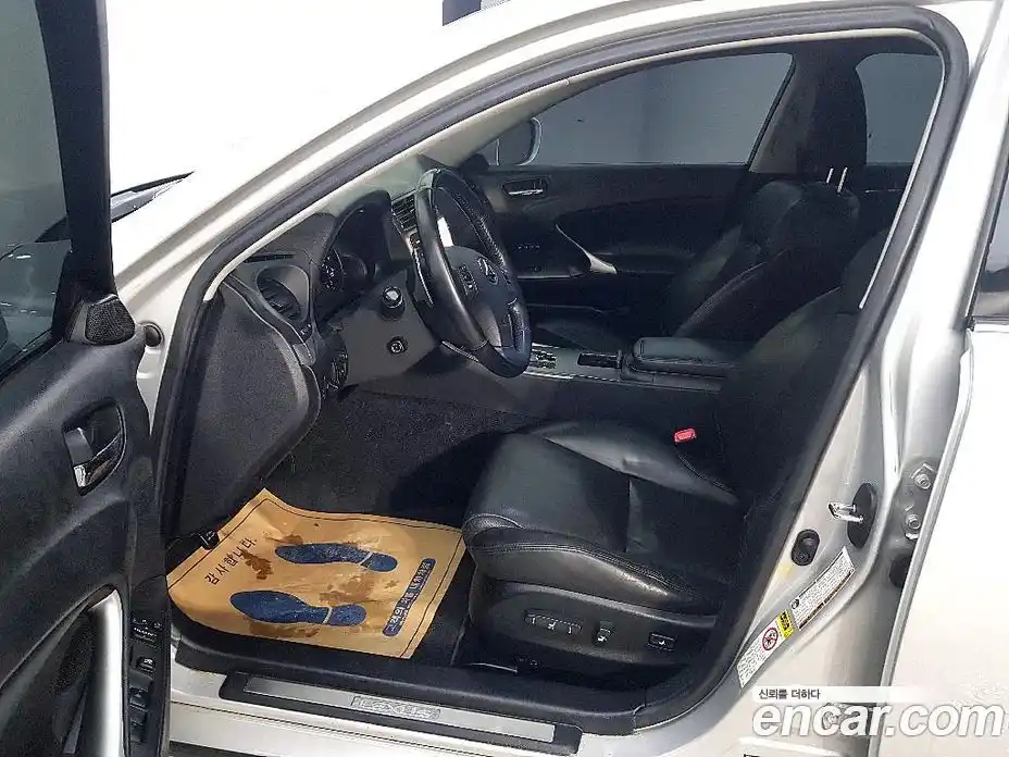 Lexus IS 2008 2.5 Автомат в Москве № 254374, фото 8