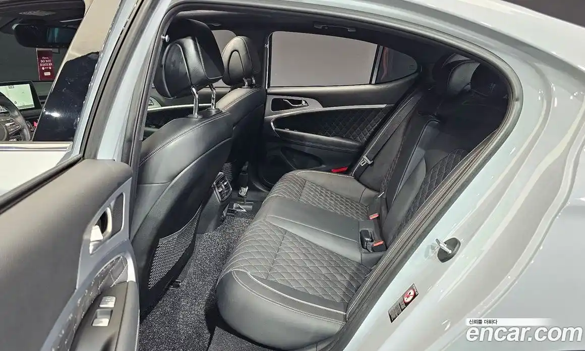 Genesis G70 2018 2.0 Автомат в Москве № 25799, фото 11