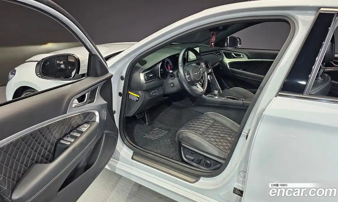 Genesis G70 2018 2.0 Автомат в Москве № 25799, фото 8