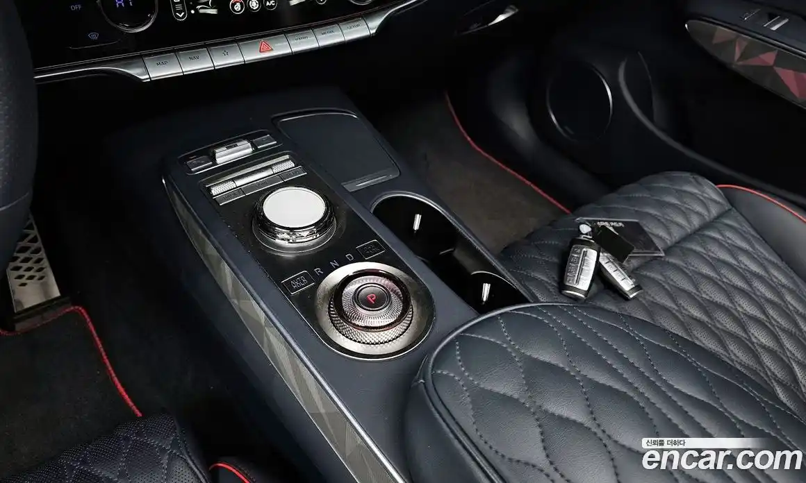 Genesis GV70 2024 2.5 Автомат в Москве № 26481, фото 9