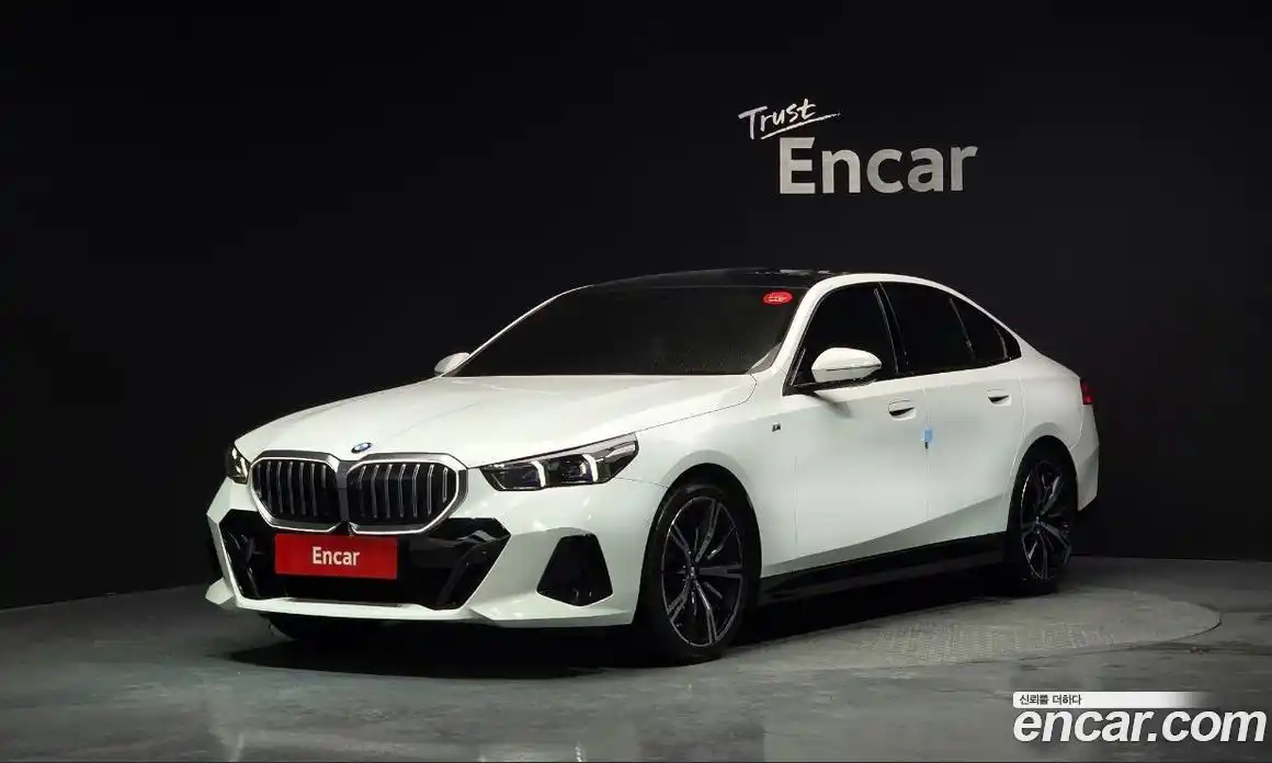 BMW 5-Series 2024 2.0 Автомат в Москве № 280337, фото 1