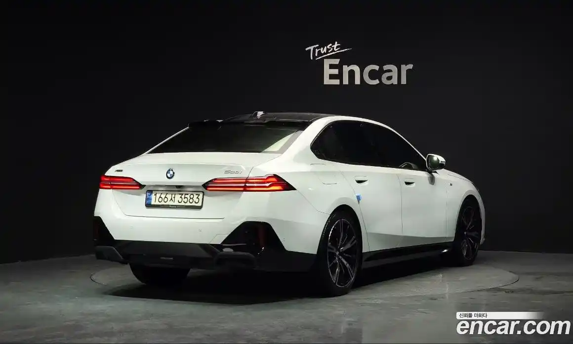 BMW 5-Series 2024 2.0 Автомат в Москве № 280337, фото 2