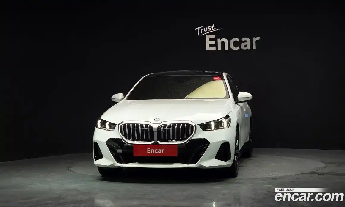 BMW 5-Series 2024 2.0 Автомат в Москве № 280337, фото 3