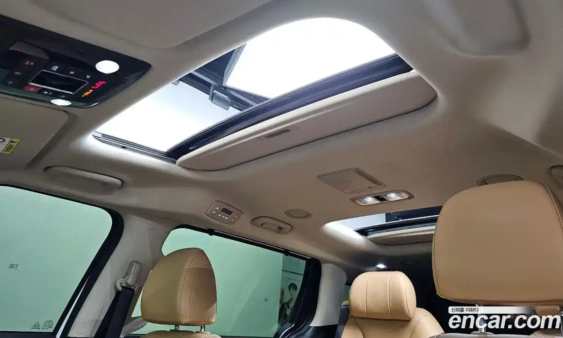 Kia Canival 2023 2.2 Автомат в Москве № 287762, фото 3