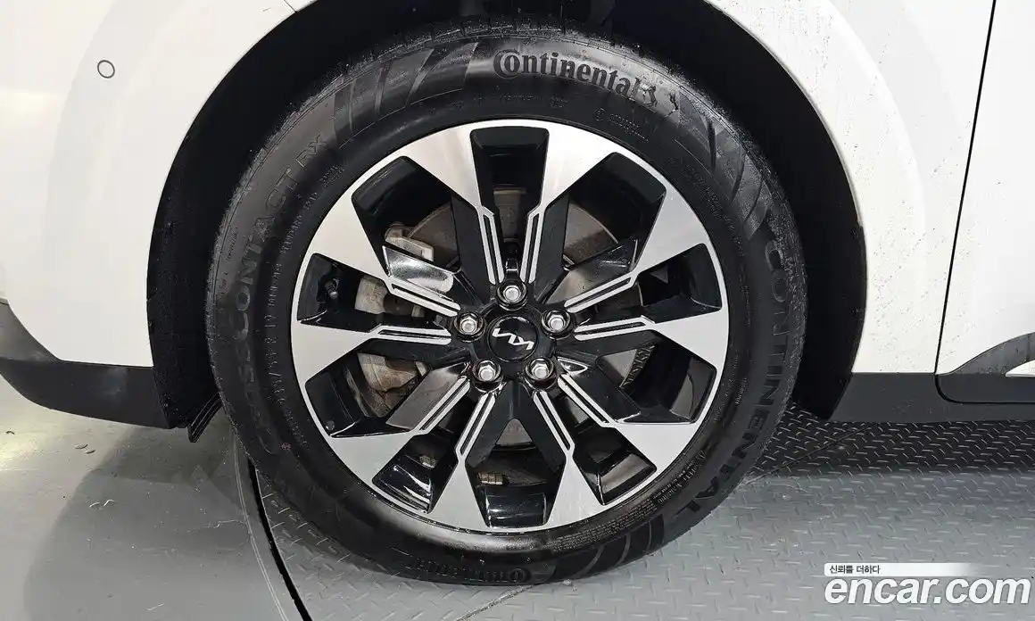 Kia Canival 2023 2.2 Автомат в Москве № 287762, фото 4