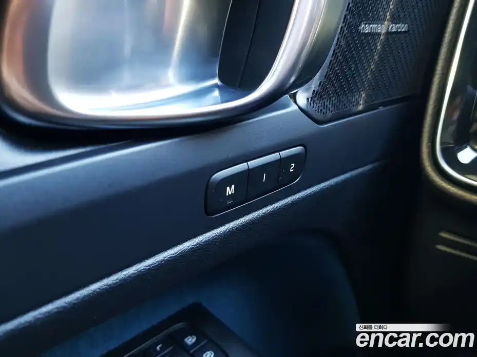 Volvo C40 2022 0.2 Автомат в Москве № 293972, фото 18