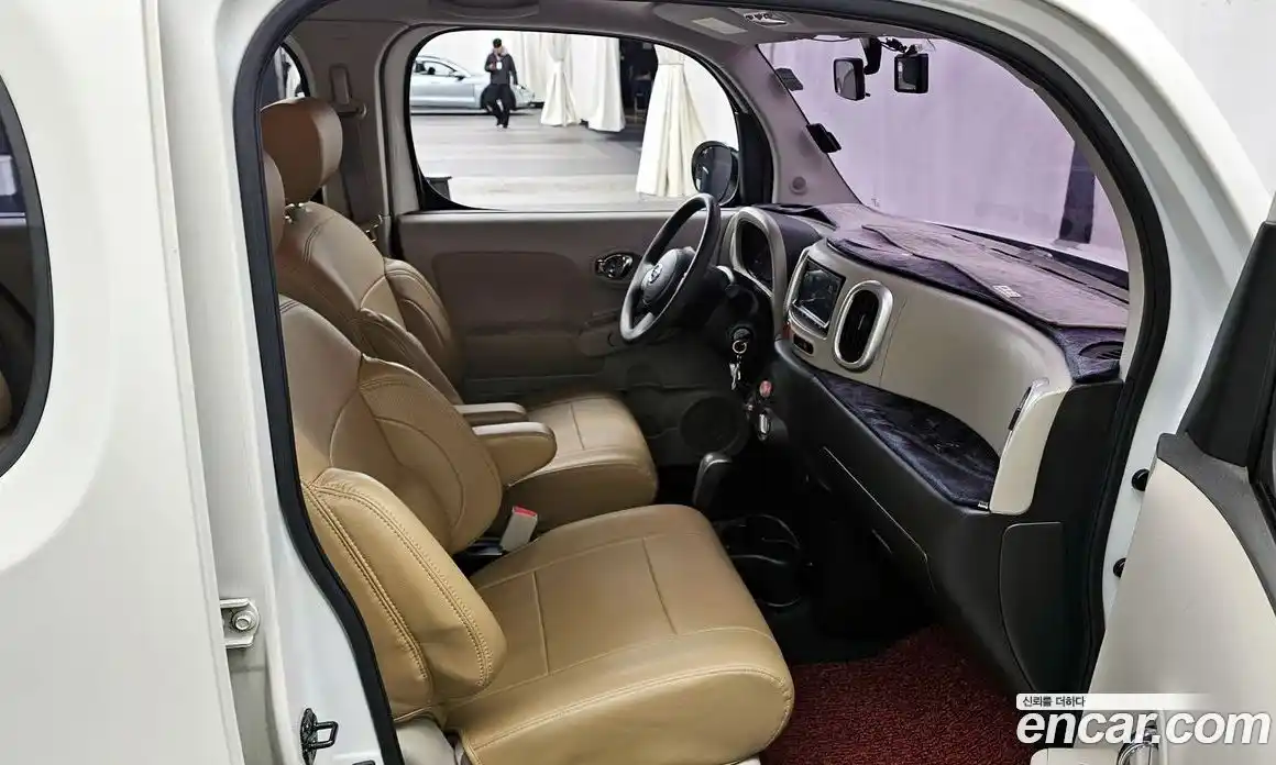 Nissan Cube 2013 1.8 Автомат в Москве № 295799, фото 16