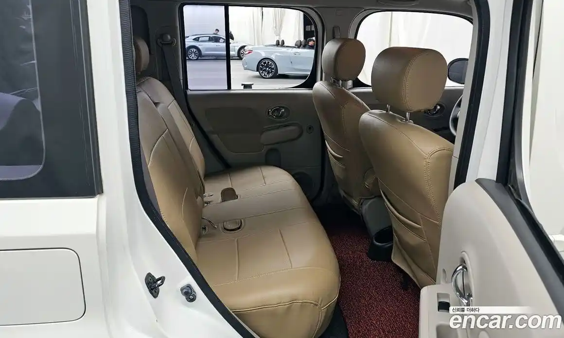 Nissan Cube 2013 1.8 Автомат в Москве № 295799, фото 17