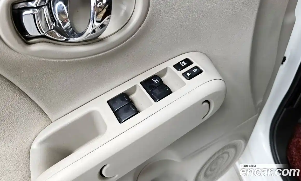 Nissan Cube 2013 1.8 Автомат в Москве № 295799, фото 5