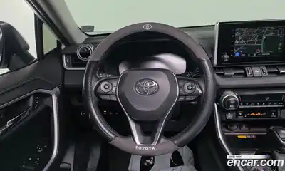 Toyota RAV4 2023 2.5 Автомат в Москве № 302628, миниатюра 12