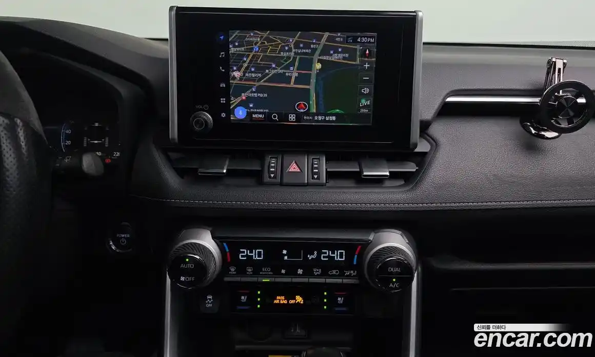 Toyota RAV4 2023 2.5 Автомат в Москве № 302628, фото 16