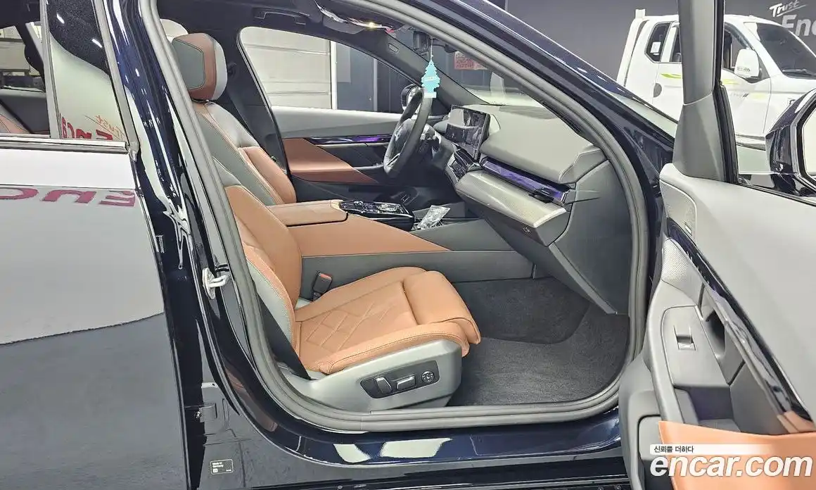 BMW 5-Series 2025 2.0 Автомат в Москве № 302662, фото 14