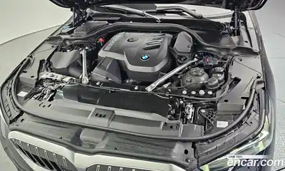 BMW 5-Series 2025 2.0 Автомат в Москве № 302662, миниатюра 4