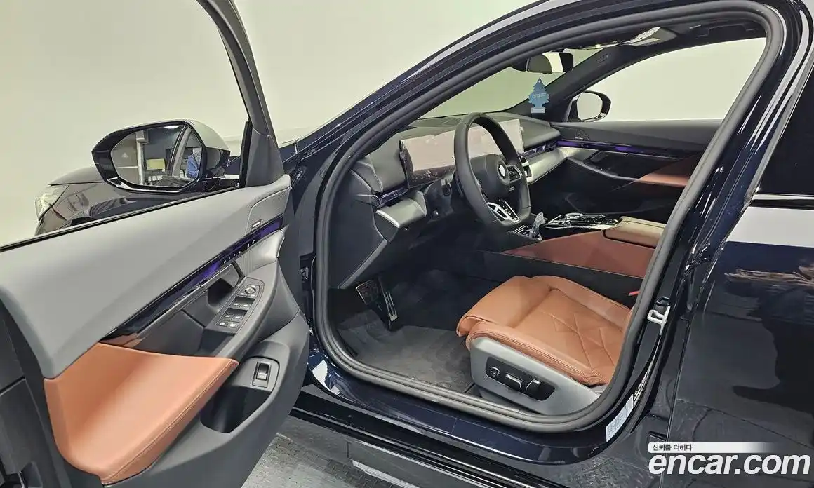 BMW 5-Series 2025 2.0 Автомат в Москве № 302662, фото 9