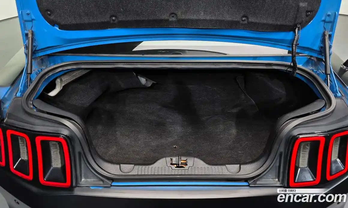 Ford Mustang 2010 4.0 Автомат в Москве № 303702, фото 18