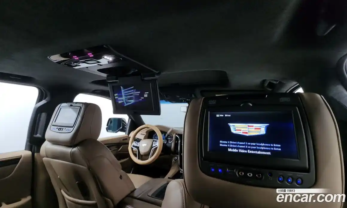 Cadillac Escalade 2019 6.2 Автомат в Москве № 306660, фото 16