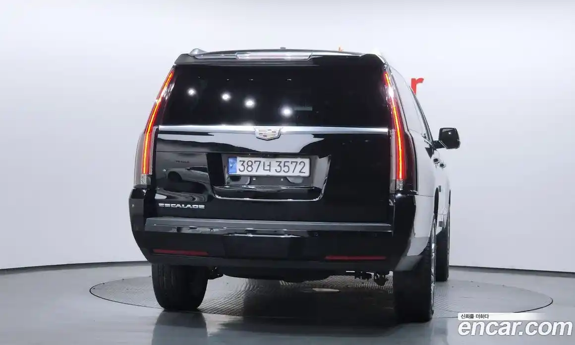 Cadillac Escalade 2019 6.2 Автомат в Москве № 306660, фото 4