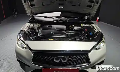 Infiniti Q30 2019 2.0 Автомат в Москве № 307241, миниатюра 6