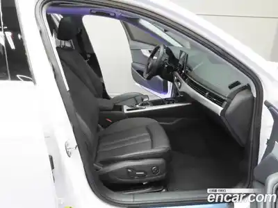 Audi A4 2023 2.0 Автомат в Москве № 312353, миниатюра 11