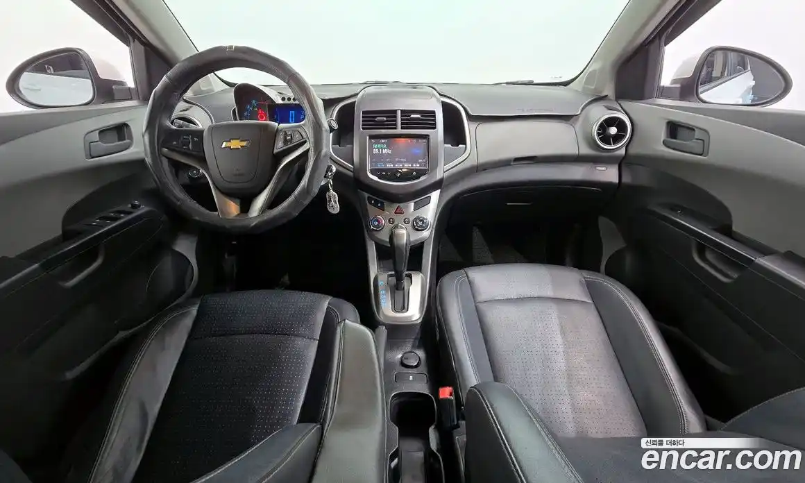 Chevrolet Aveo 2015 1.4 Автомат в Москве № 314886, фото 12