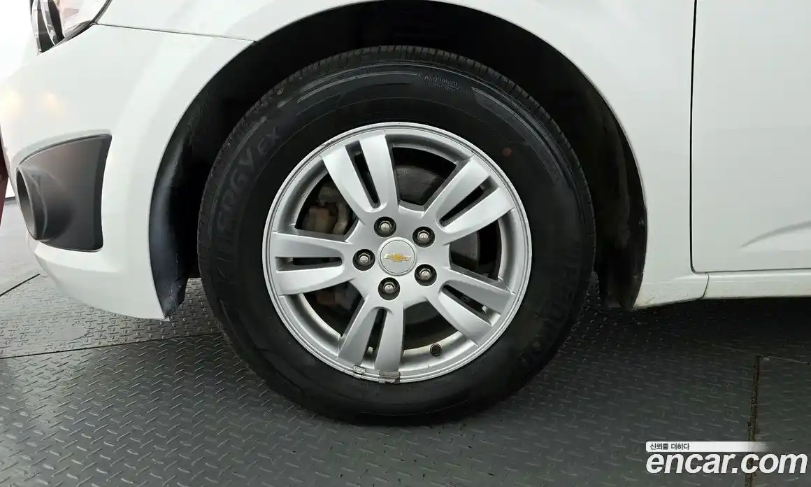 Chevrolet Aveo 2015 1.4 Автомат в Москве № 314886, фото 3