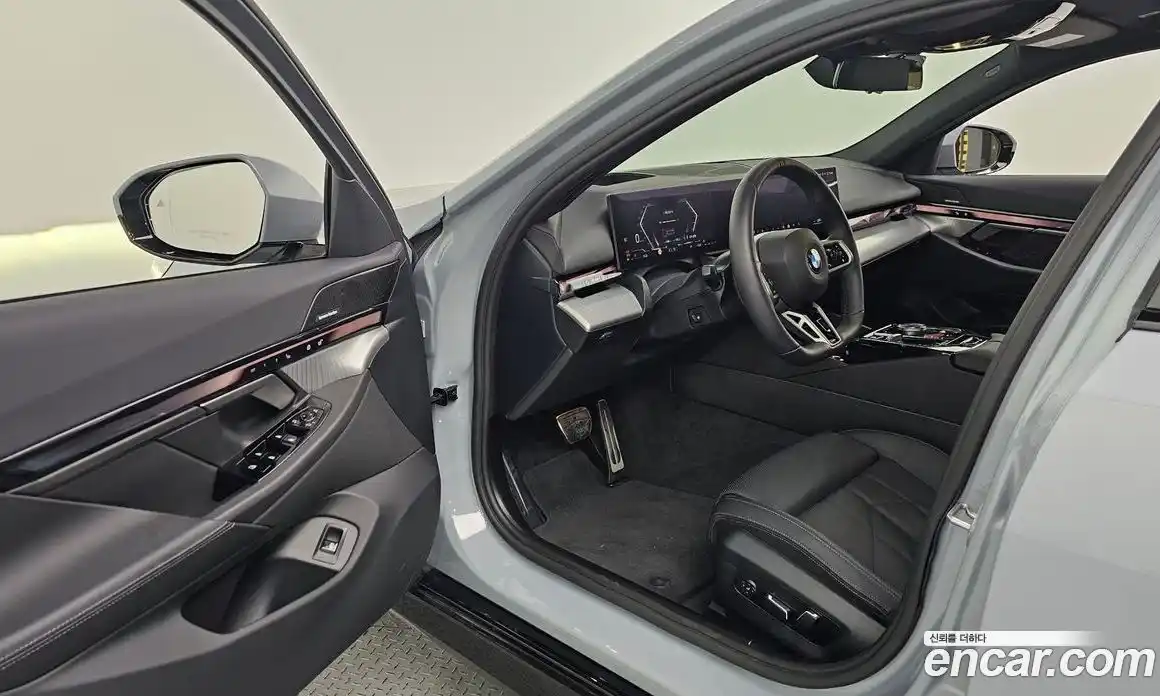 BMW 5-Series 2025 2.0 Автомат в Москве № 318064, фото 15