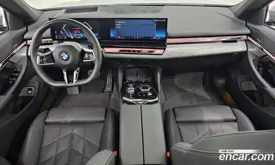 BMW 5-Series 2025 2.0 Автомат в Москве № 318064, миниатюра 2