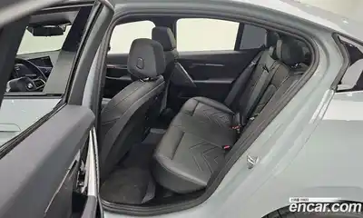 BMW 5-Series 2025 2.0 Автомат в Москве № 318064, миниатюра 4