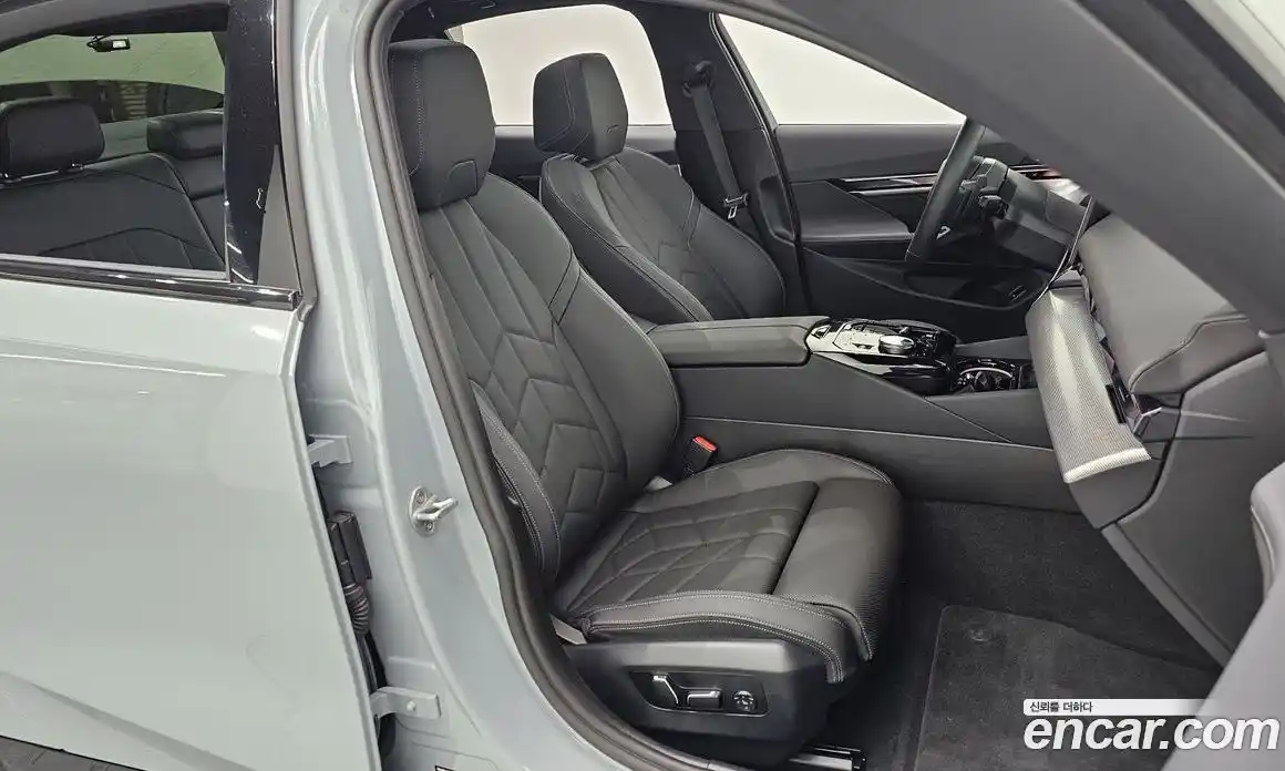 BMW 5-Series 2025 2.0 Автомат в Москве № 318064, фото 10