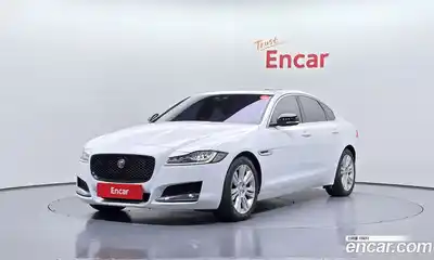 Jaguar XF, 2017